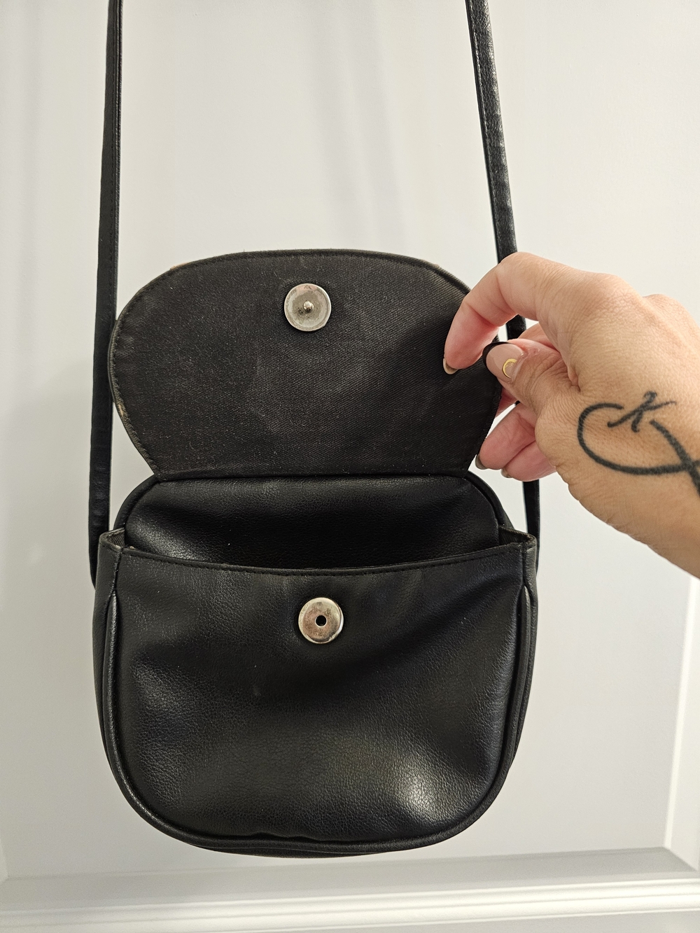 Perry Ellis Black Crossbody with Tan Patch Detail - Picture 7 of 8